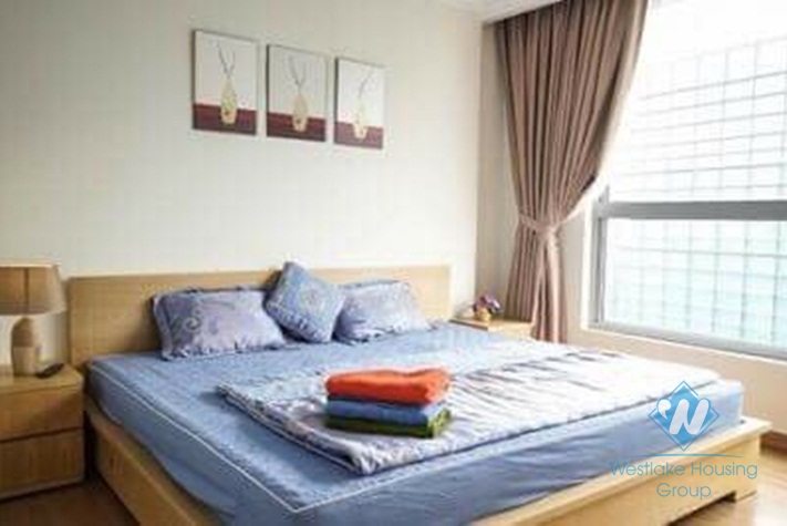 Nice 3 bedrooms apartment for rent in Vincom Nguyen Chi Thanh, Dong Da, Hanoi